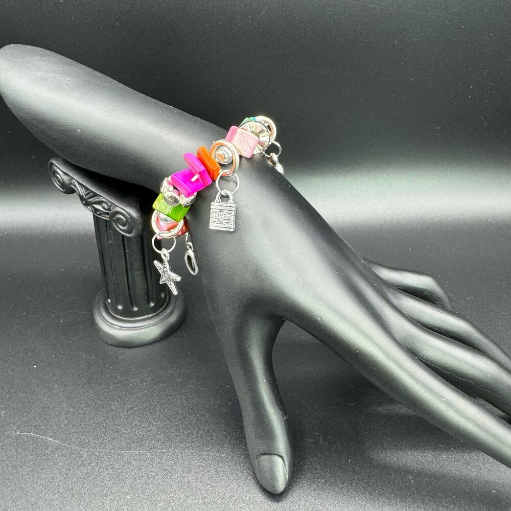 New Girls Multicolor Puka Shell Beads Elasticized Charm Bracelet